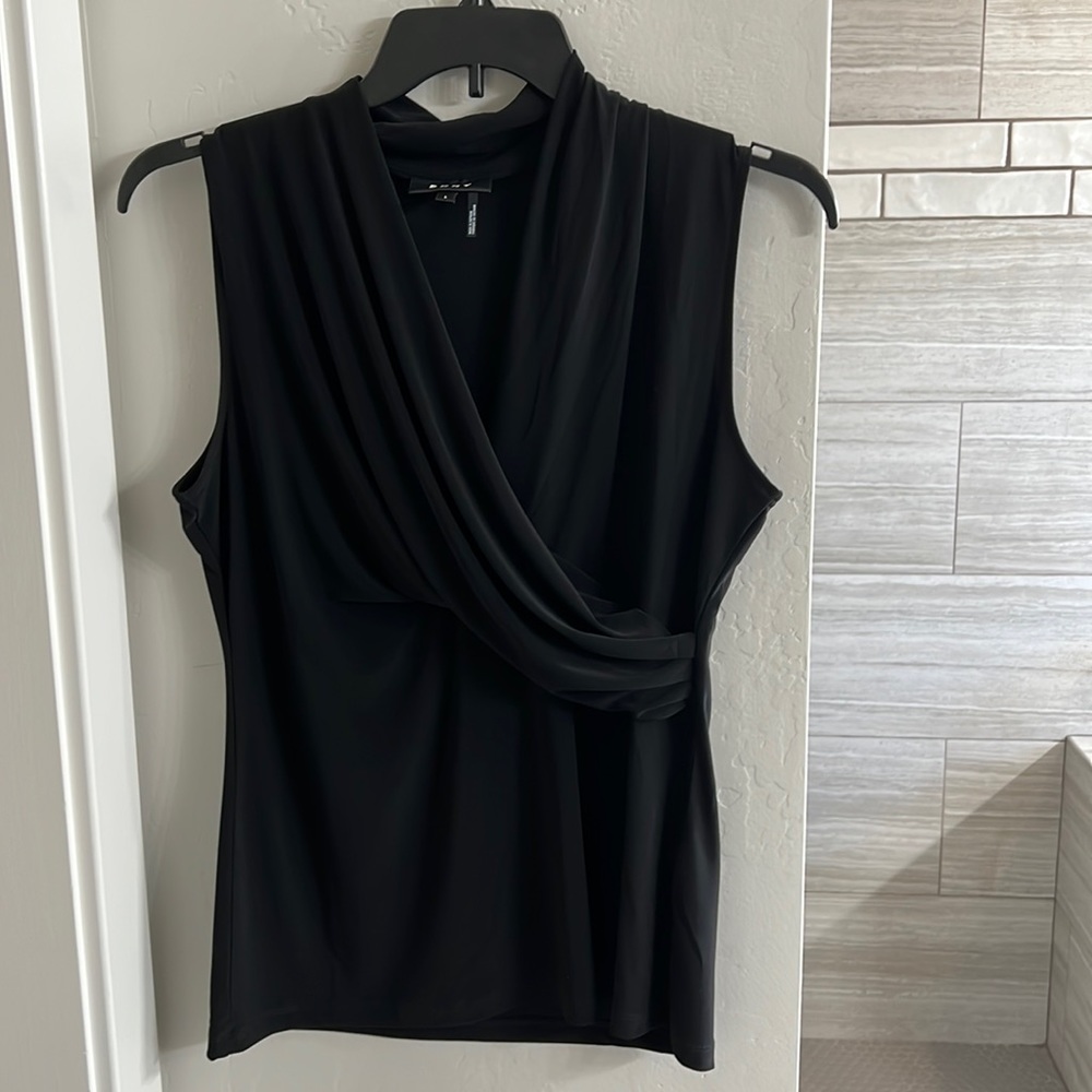 Super sexy black DKNY tank